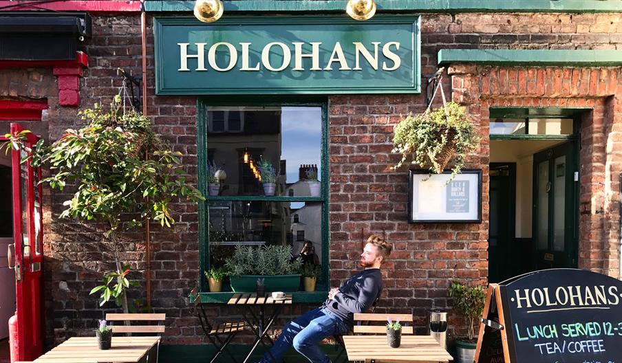 Holohans 2